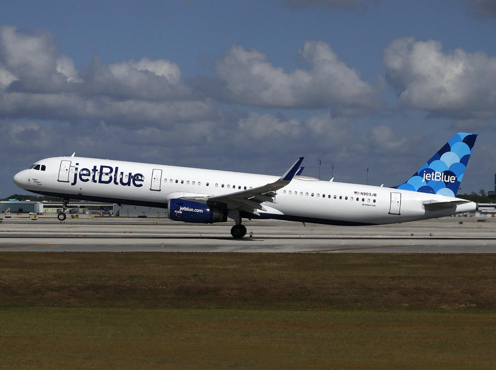 A321 N903JB