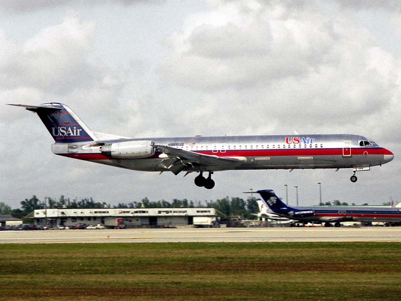N886US (MIA) FB.jpg
