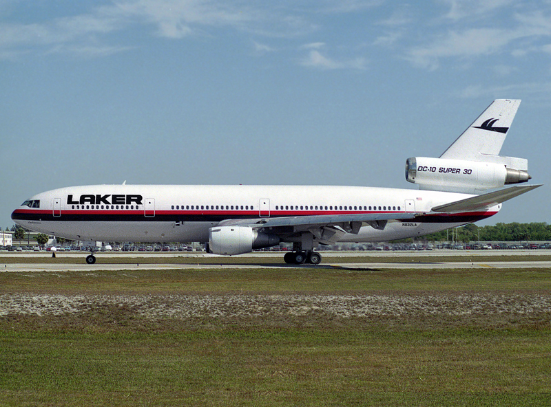 N832LA (FLL) FB.jpg