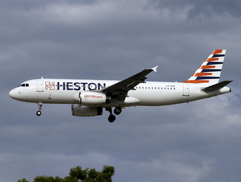A320 LY-CCK 