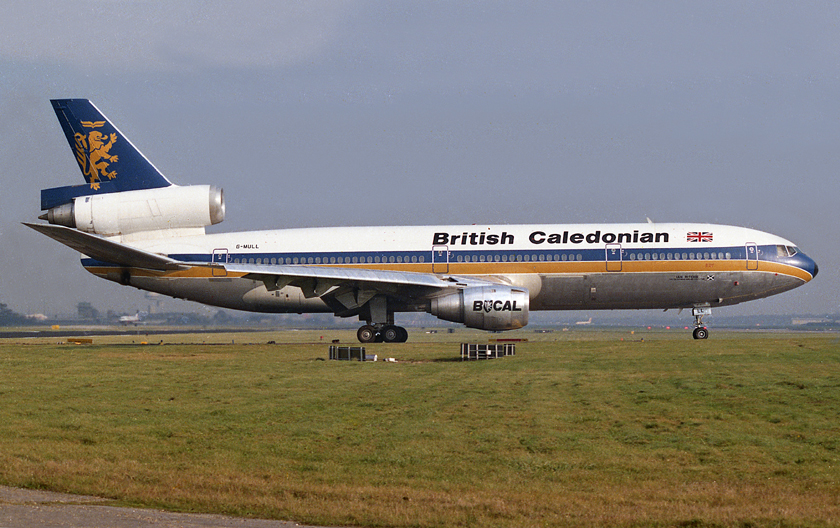 DC10-30 G-MULL