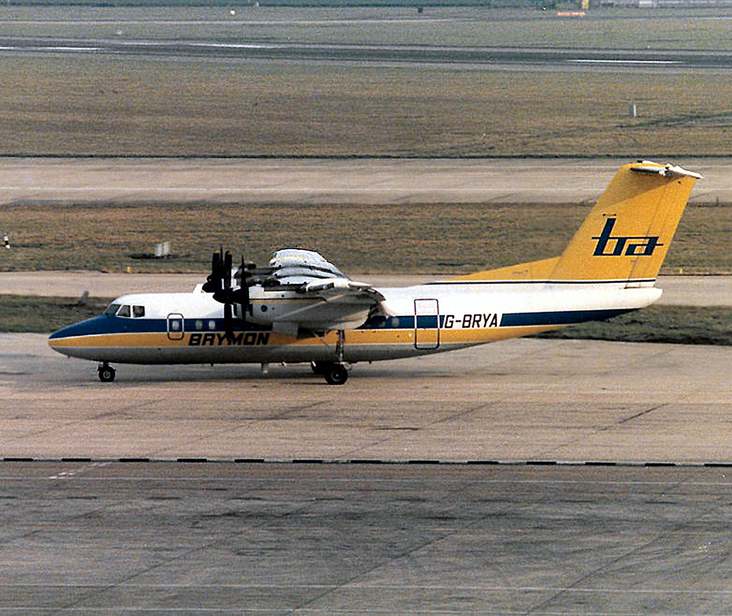 DHC7 G-BRYA 