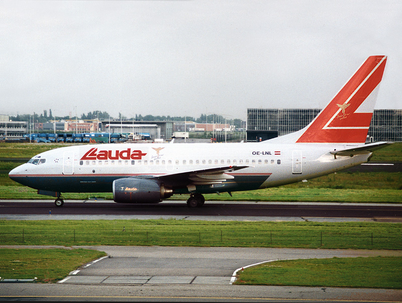 B737-600 OE-LNL