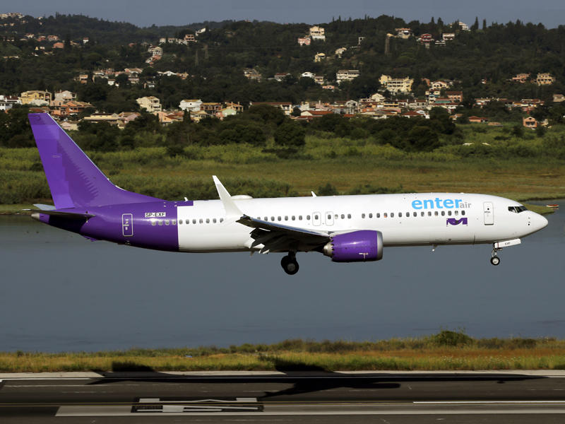 B737-800 SP-EXF