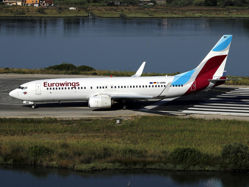 B737-800 D-ABMQ
