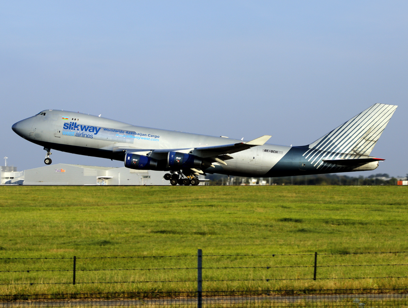 B747-400F 4K-BCH 