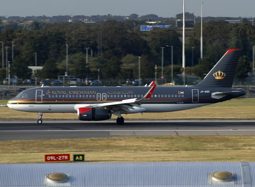 A320-200 (WL) JY-AZC