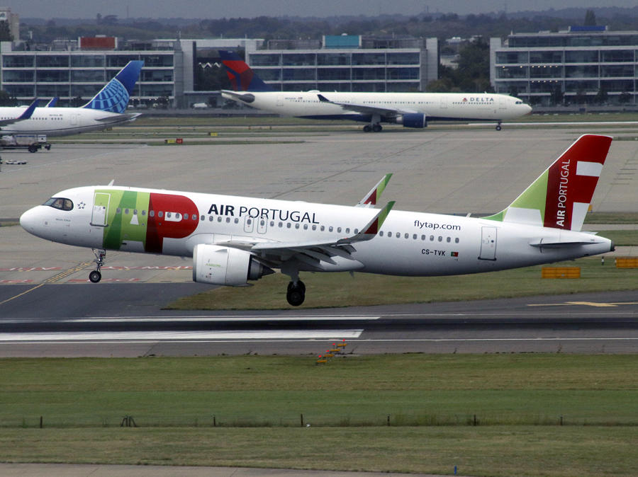 Airbus A320N CS-TVK 