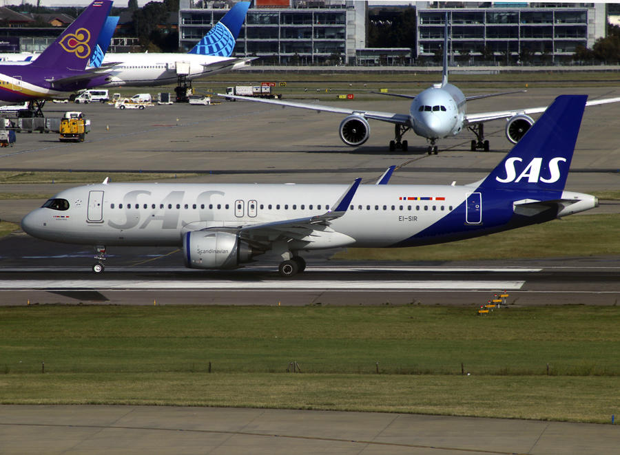A320N EI-SIR 