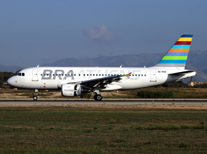Airbus A319 SE-RGD