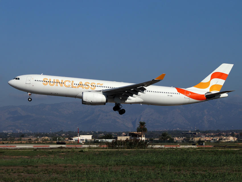 Airbus A330-300 OY-VKI 