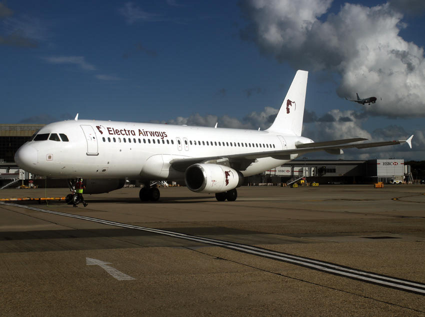 Airbus A320 LZ-EAD 