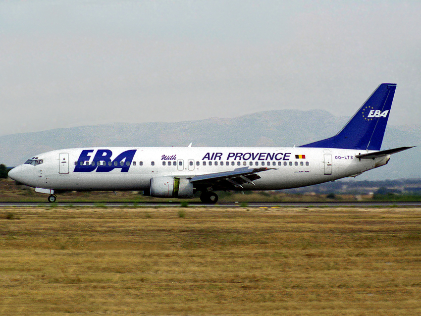 Boeing 737-400 OO-LTS