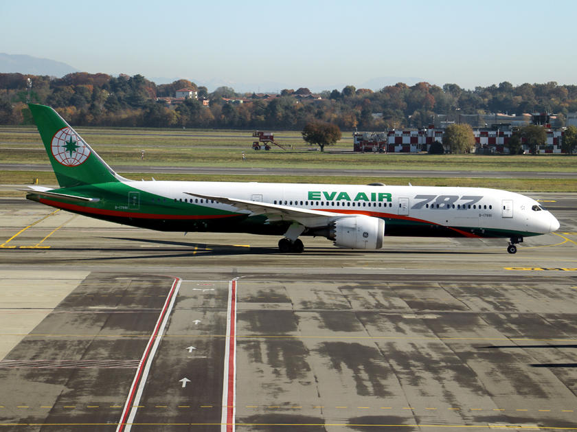 B787-9 B-17881 