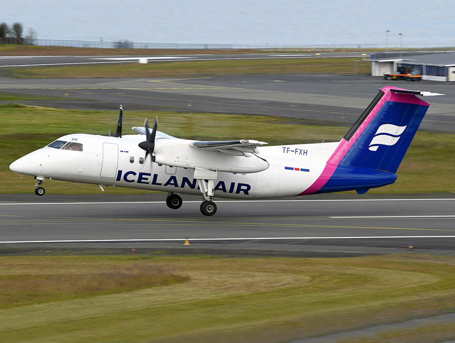 Dash 8-100 TF-FXH