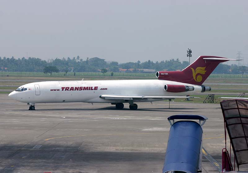 9M-TGK (CGK 2004) FB.jpg