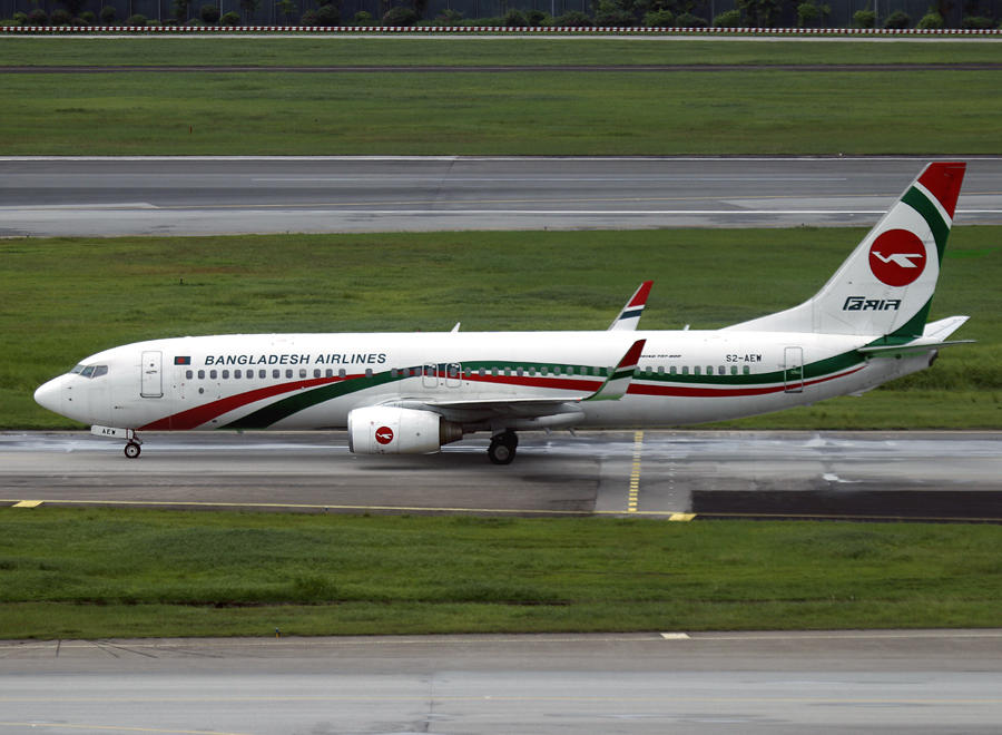 B737-800 S2-AEW 