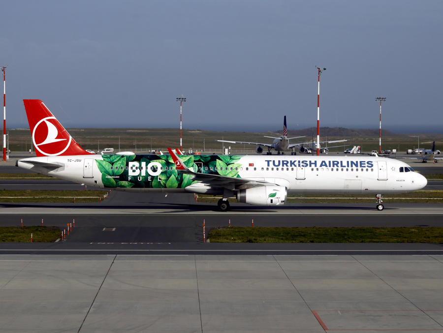 Airbus A321-200 TC-JSJ 