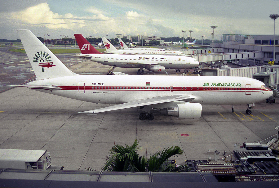 B767-200 5R-MFE