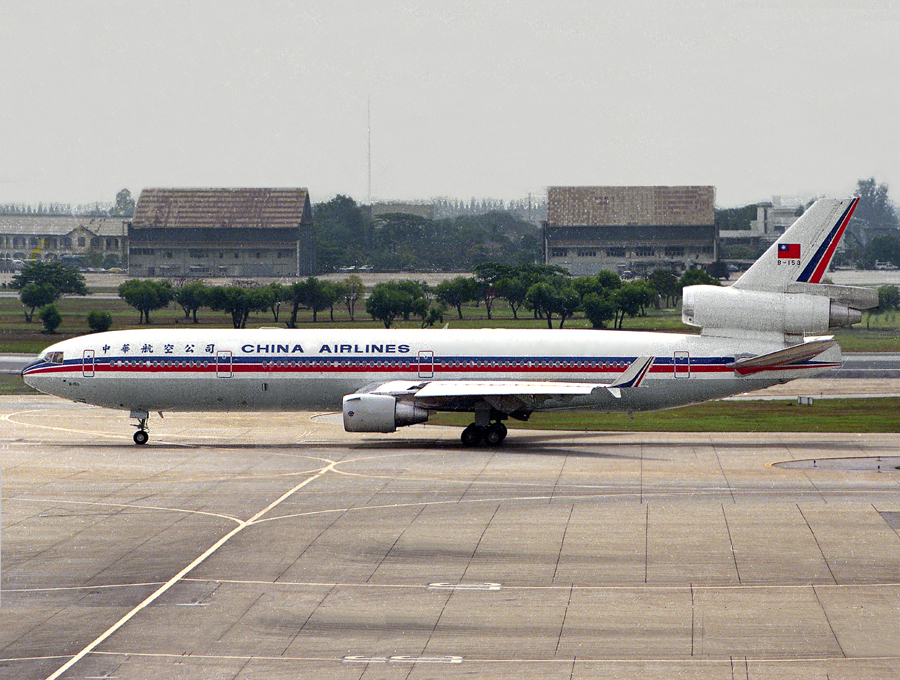 MD11 B-153