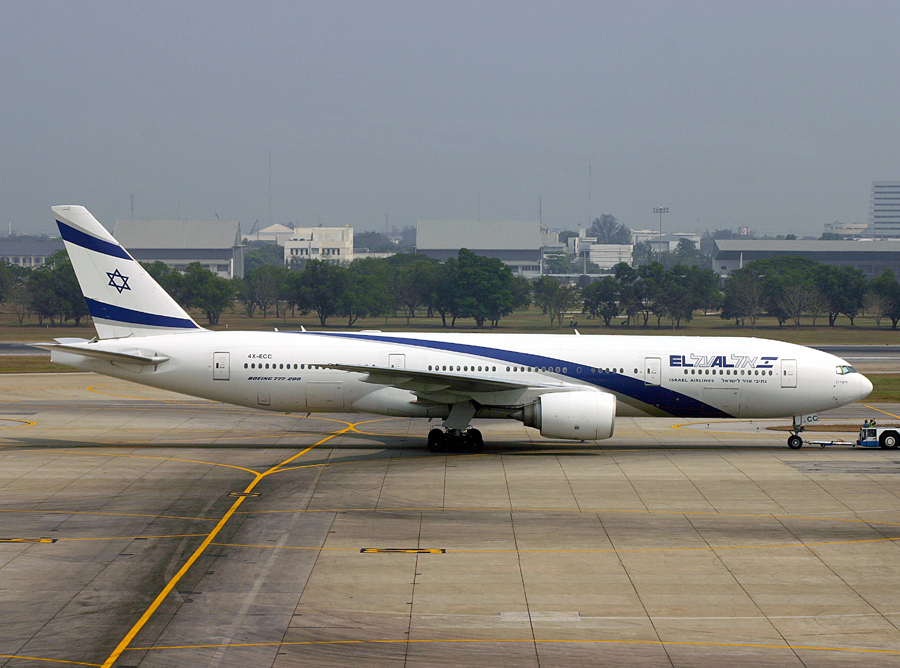 Boeing 777-200 4X-ECC