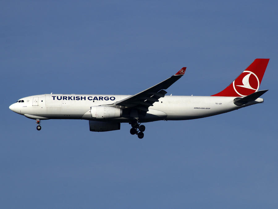Airbus A330-200(F) TC-JOY 