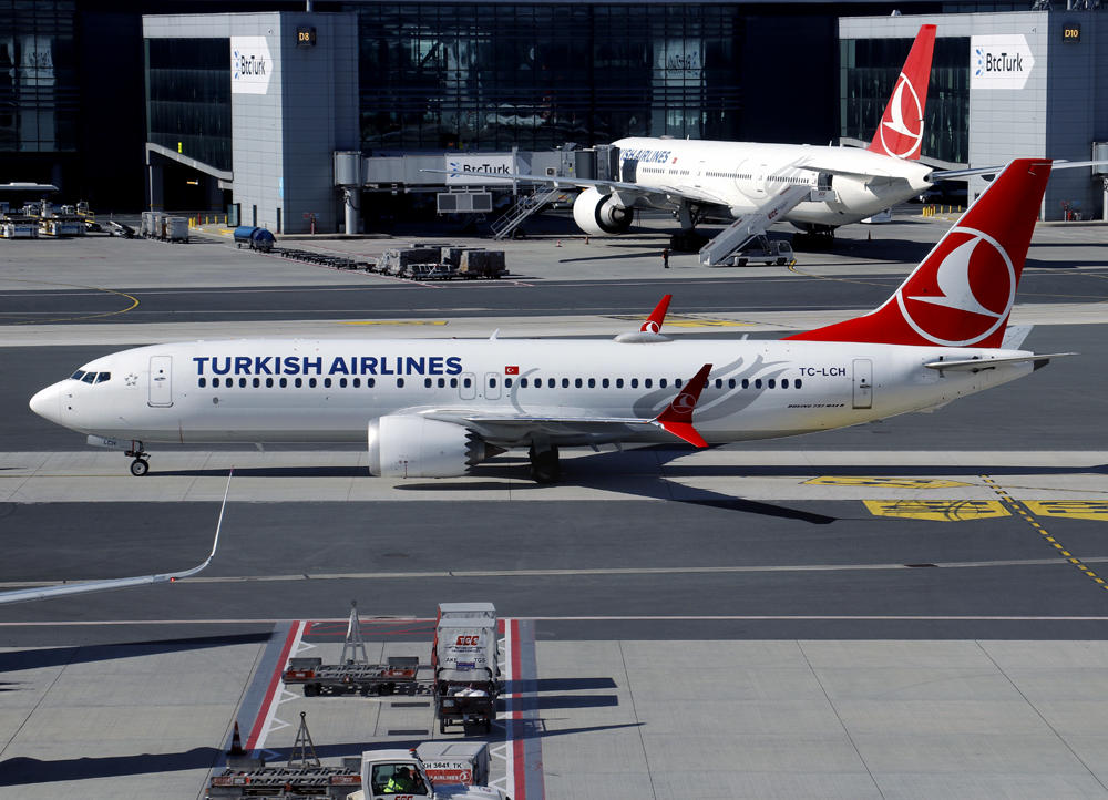 B737-8 MAX TC-LCH 