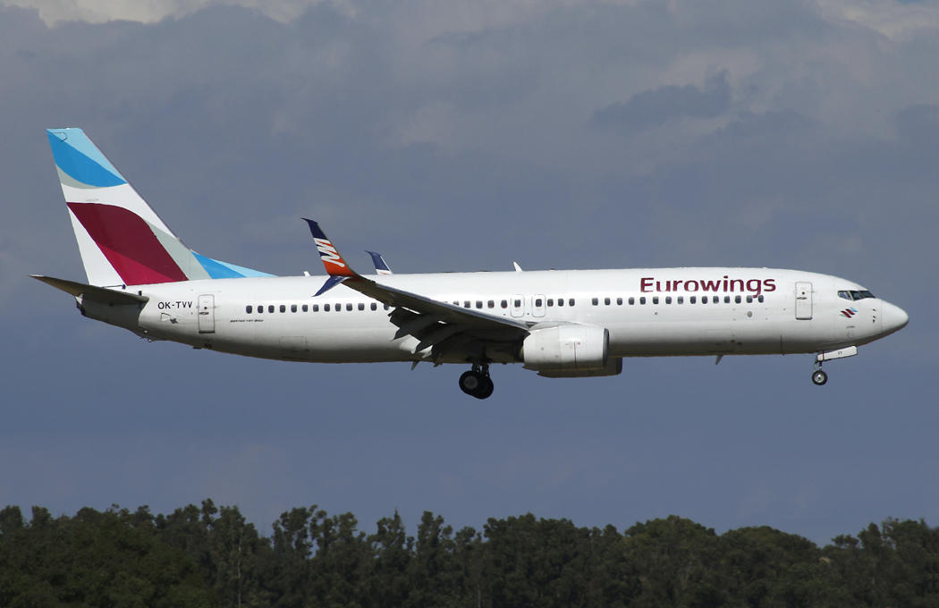 Boeing 737-800 OK-TVV