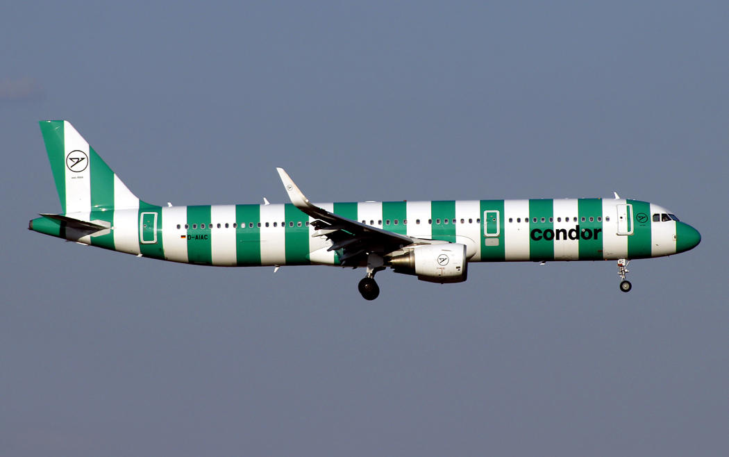 Airbus A321-200 D-AIAC 