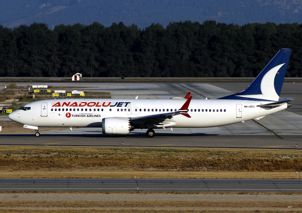 B737 Max-8 9H-DRA