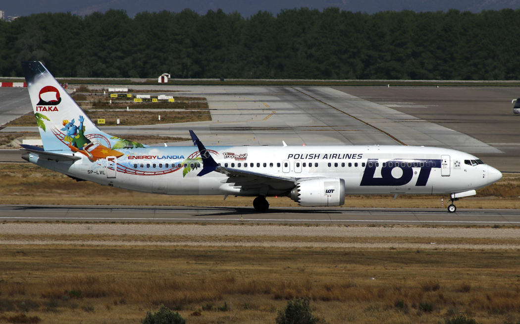 B737 8 Max SP-LVL
