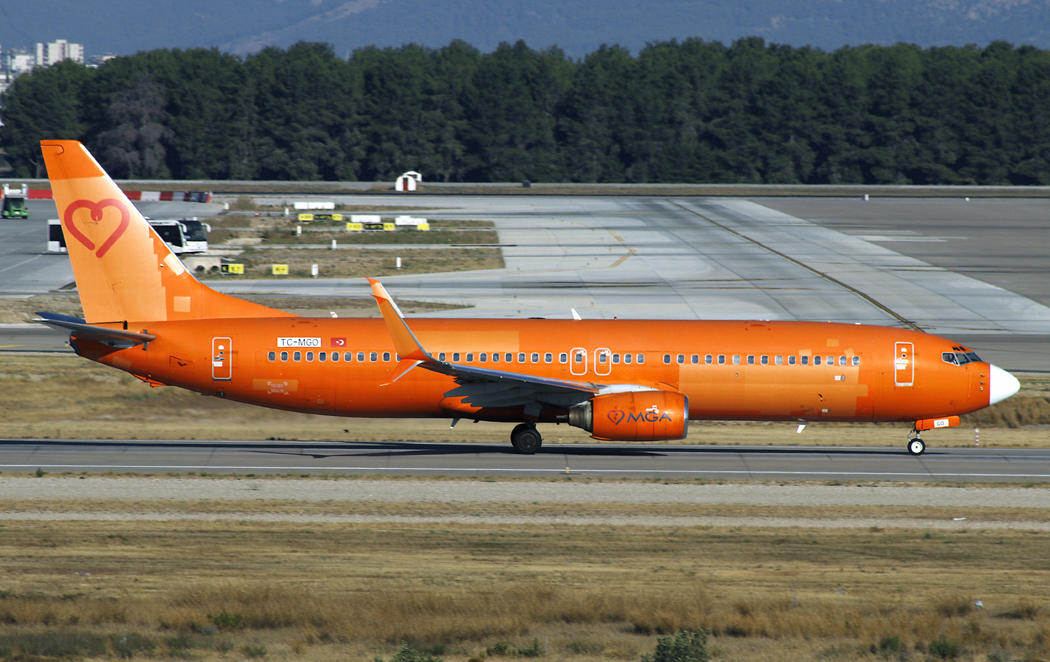 B737-800(WL) TC-MGO 