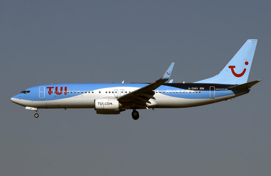Boeing 737-800(WL) G-TUKS