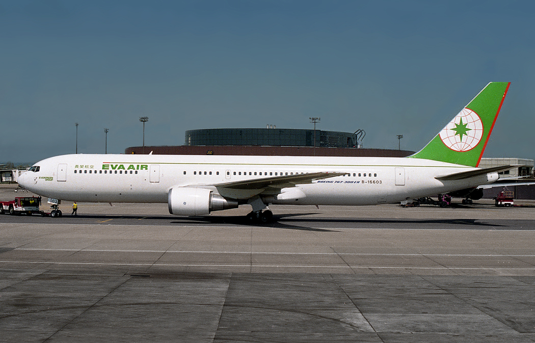 Boeing 767-300 B-16603 