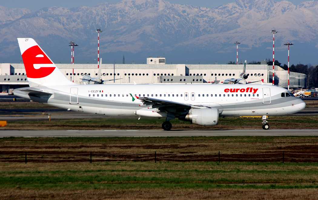 A320-200 I-EEZF 