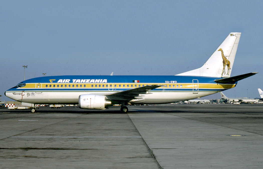 B737-300 XA-SWO