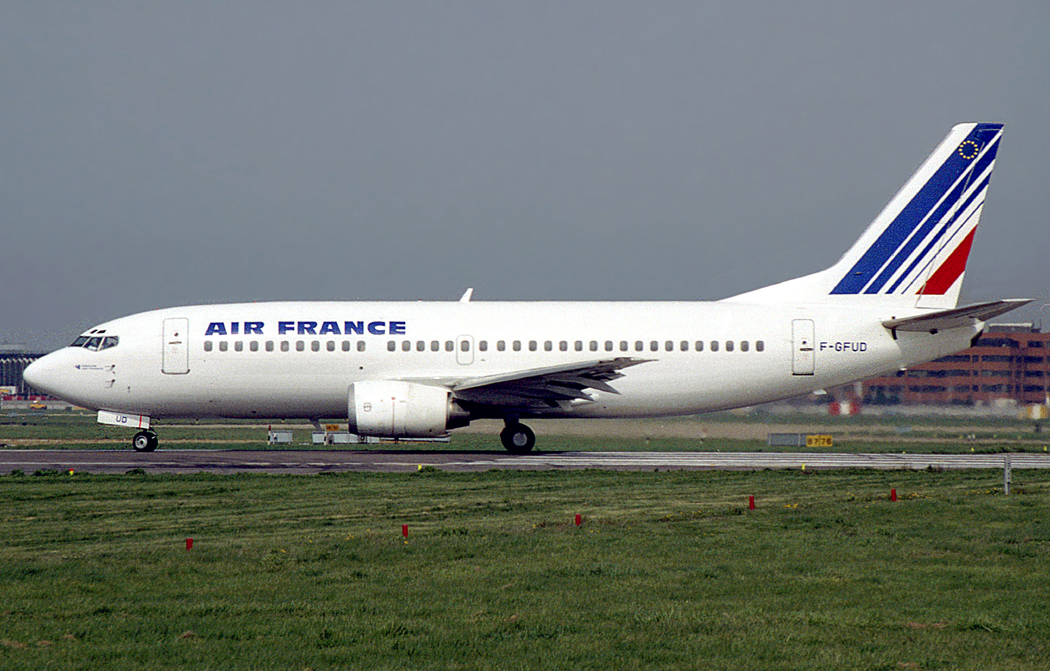 Boeing 737-300 F-GFUD