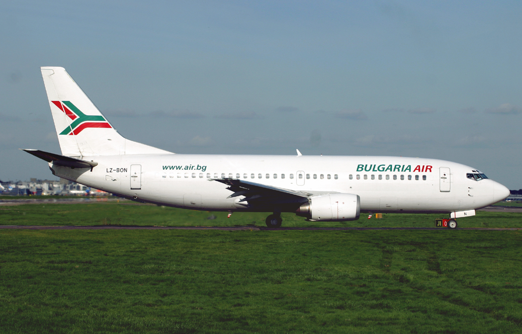 B737-300 LZ-BON