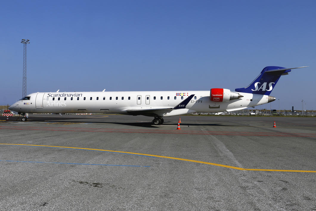 CRJ-900 EI-FPV