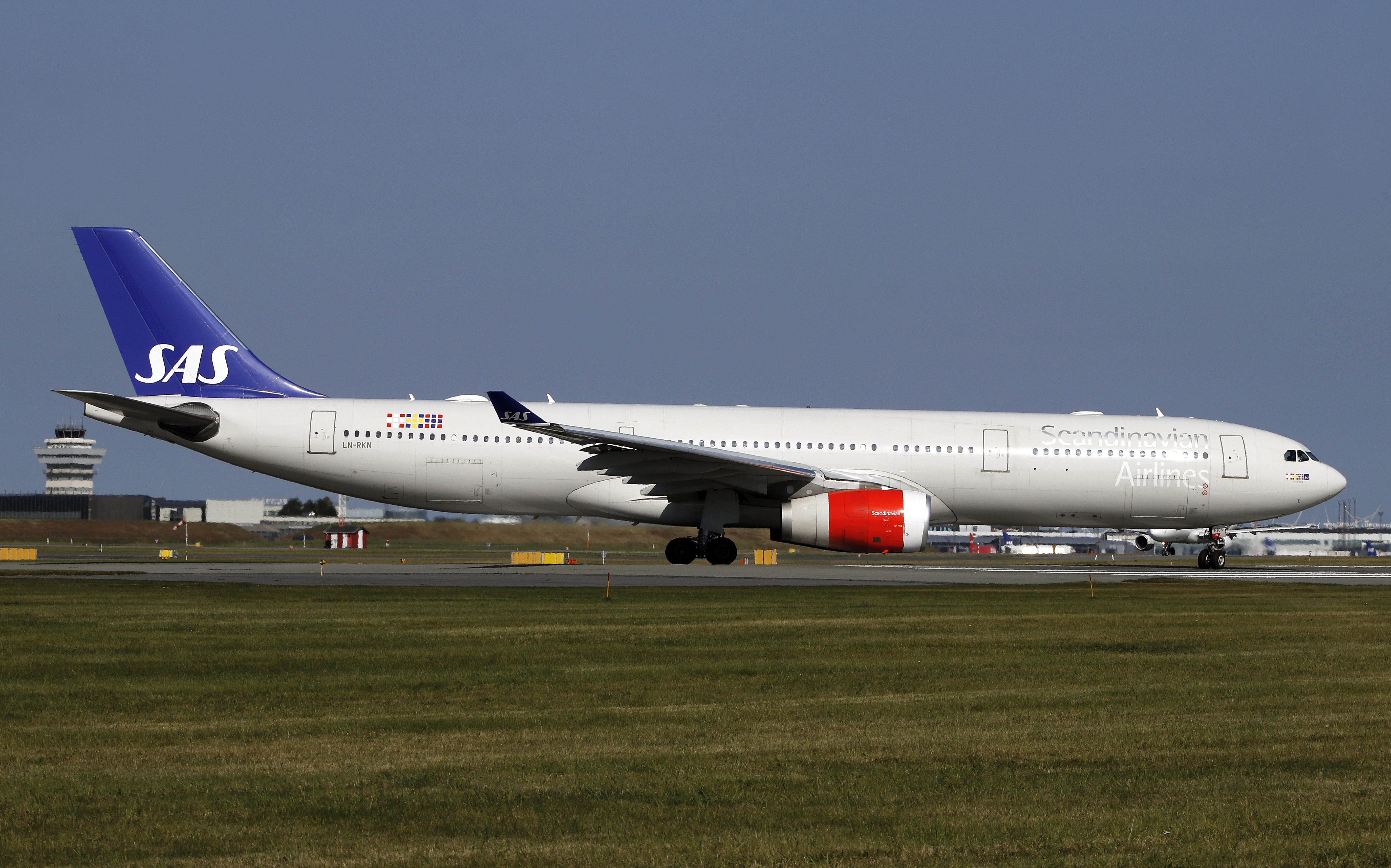 Airbus A330-343 LN-RKN