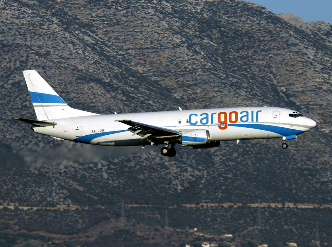 B737-400 (BDSF) LZ-CGW
