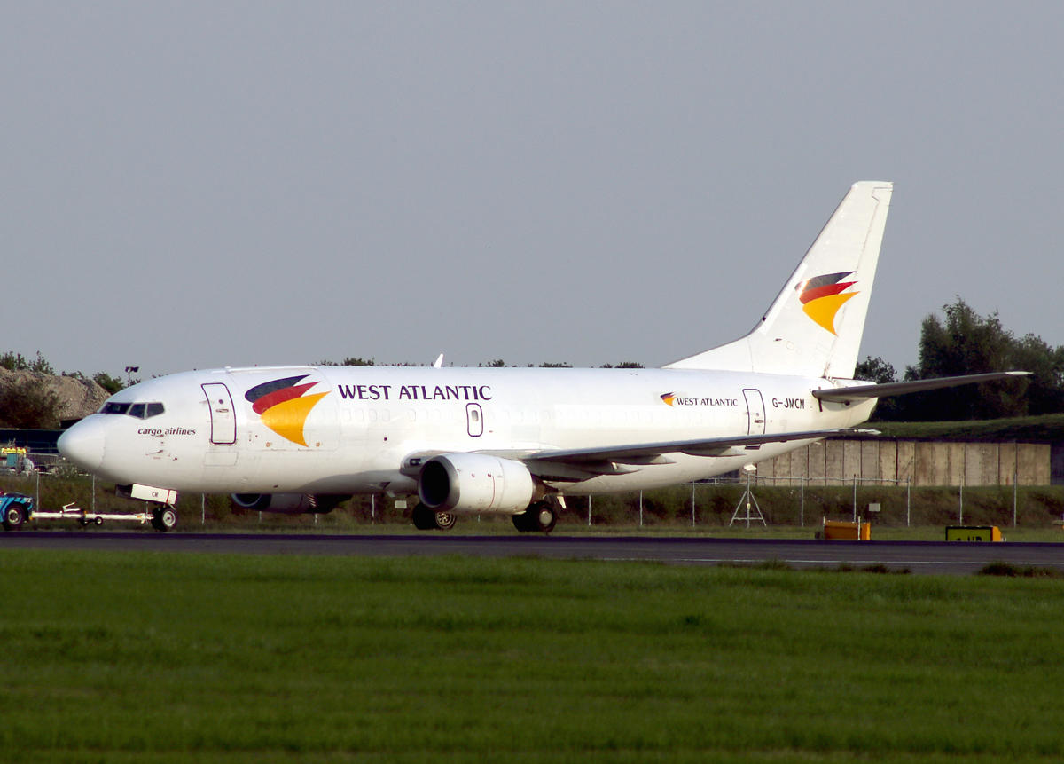 B737-300F G-JMCM
