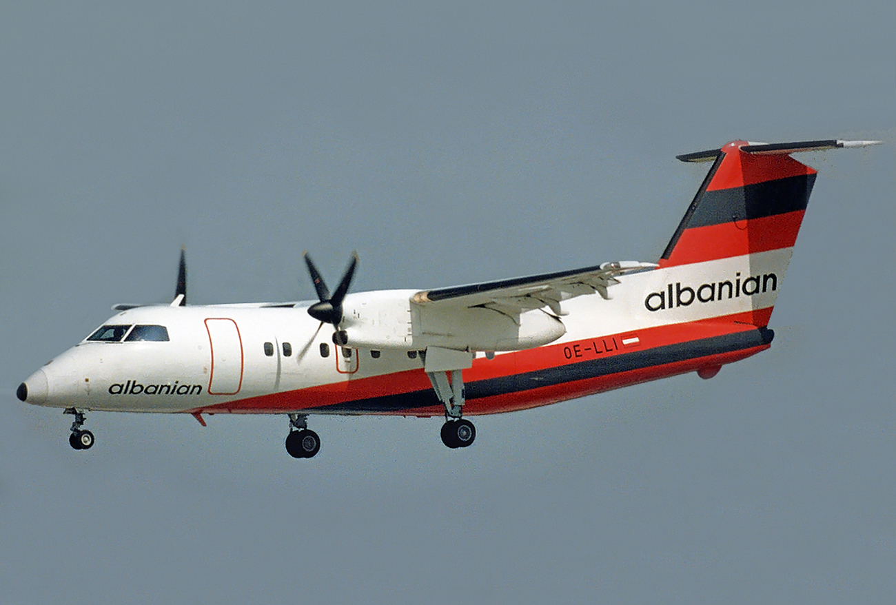 DHC Dash 8-100 OE-LLI 