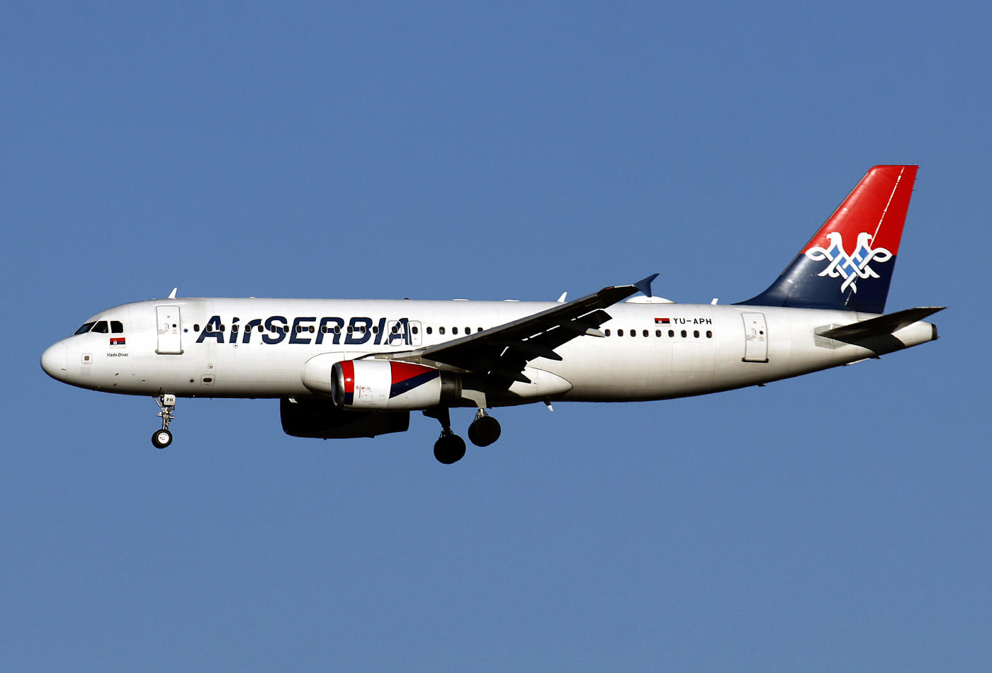 A320-200 YU-APH