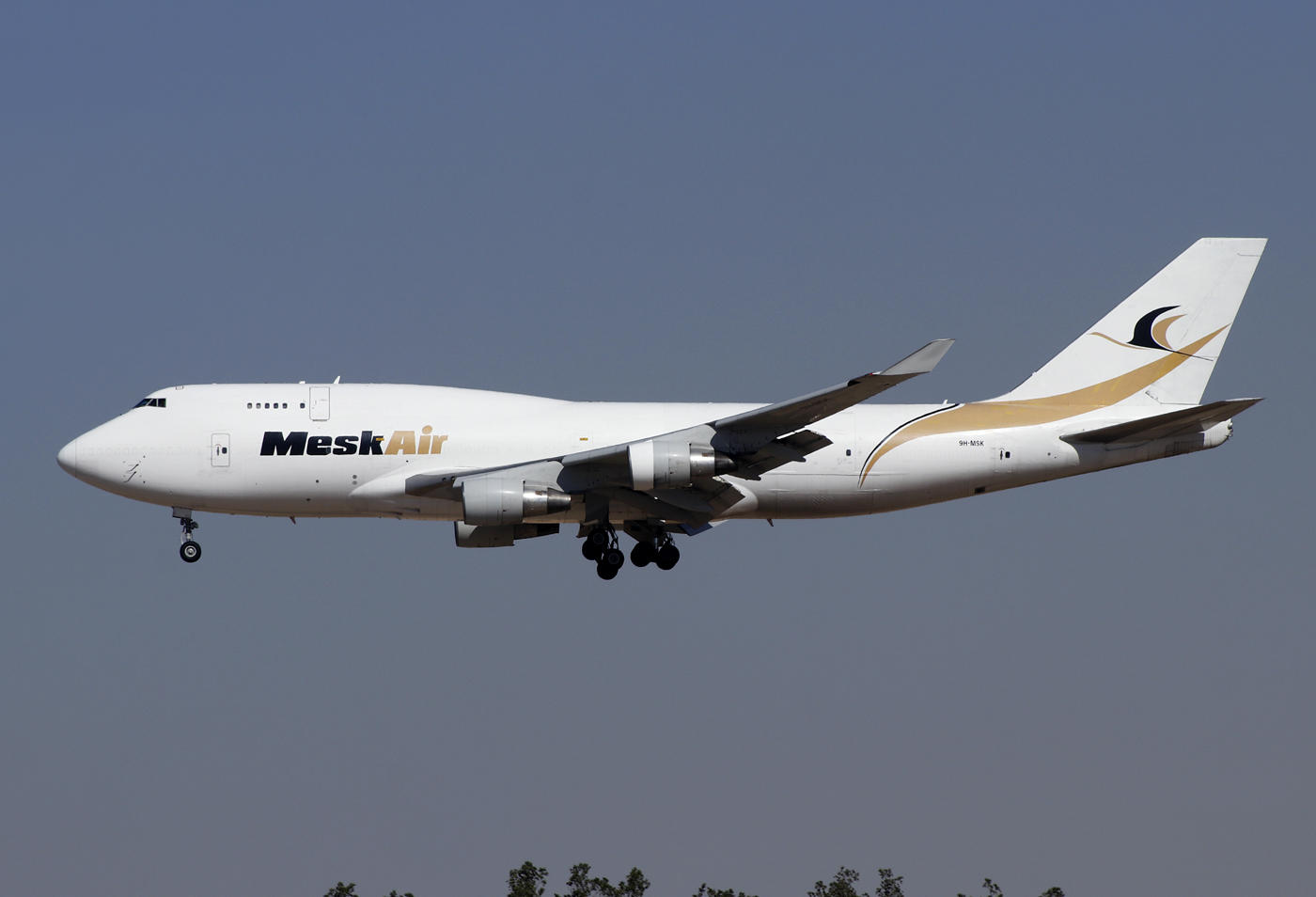 Boeing 747-400(BDSF) 9H-MSK 