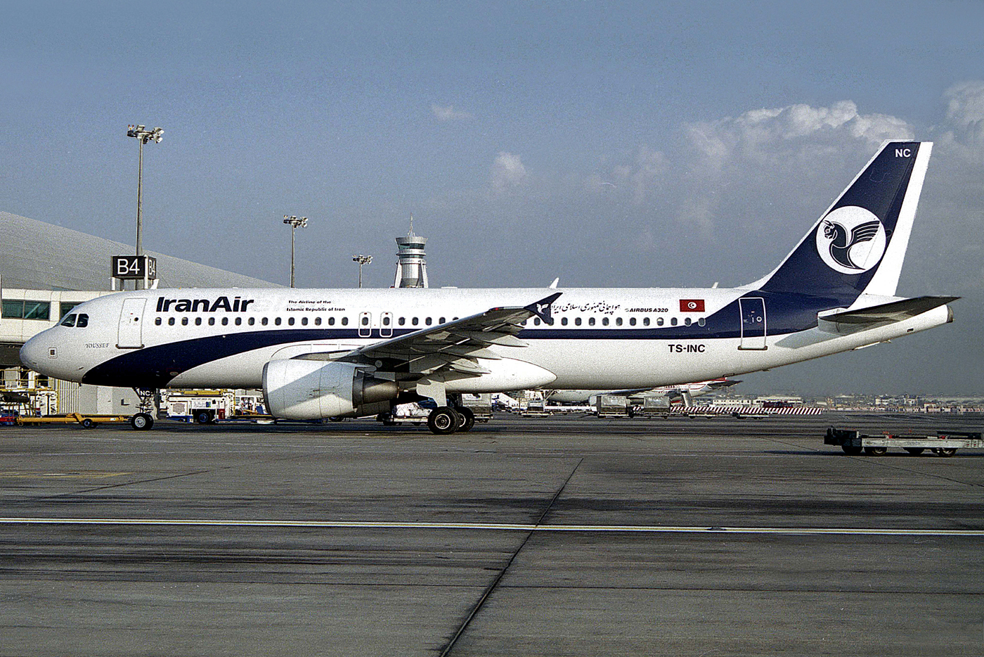 A320-200 TS-INC 
