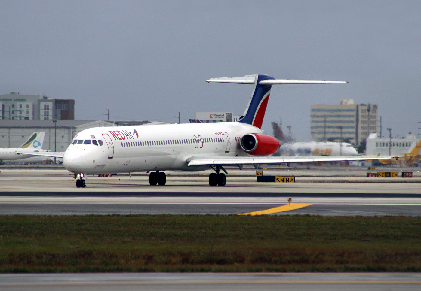MD80 HI-1069 