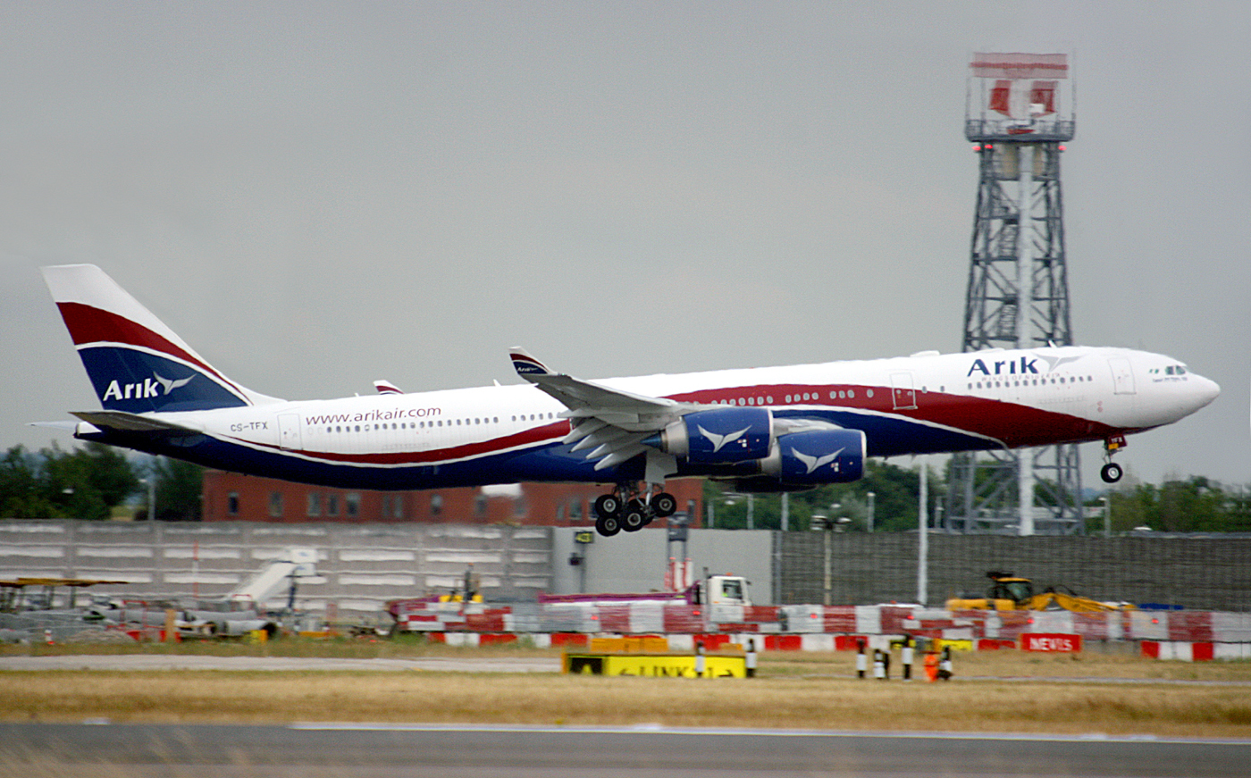 A340-500 CS-TFX