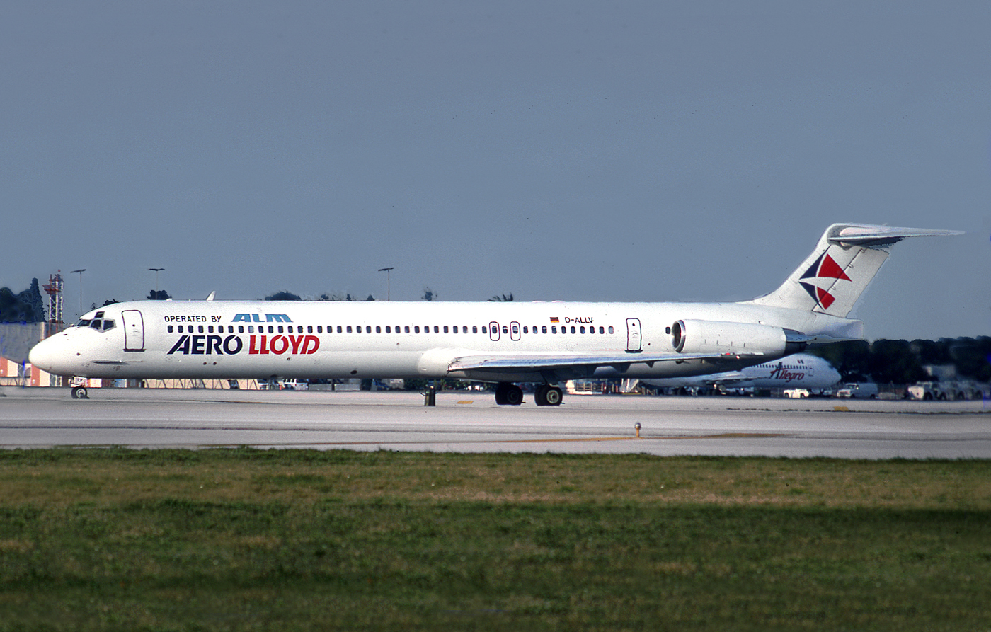 MD83 D-ALLV