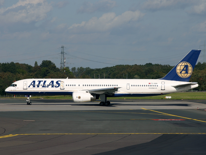 TC-OGB (DUS 07-10-2004) FB.jpg